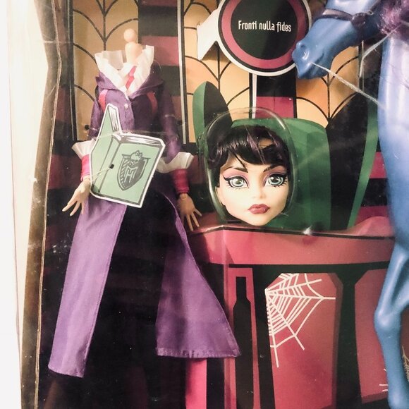 Monster High Doll Headless Headmistress Bloodgood Nightmare Horse Damaged Box - Picture 4 of 16